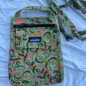 Kavu purse